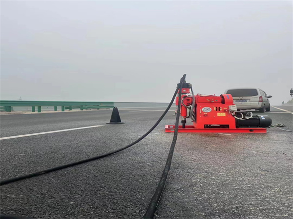 林西马路路基路面开裂下沉注浆加固灌浆